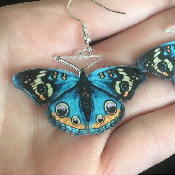 Moth Acrylic Dangle Earrings - Picture 2 of 9